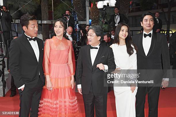 Cho Jin-woong, Kim Min-Hee, Park Chan-wook, Kim Tae-Ri and Jo Jing-Woong attend "The Handmaiden " premiere during the 69th annual Cannes Film...