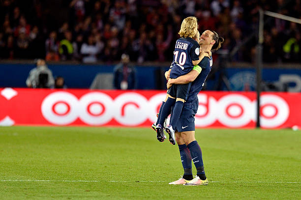 Zlatan Ibrahimovic of PSG leaves the pitch with his sons Maximilian Ibrahimovic and Vincent Ibrahimovic after becoming the best scorer in one season...
