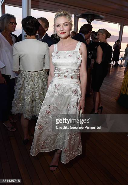 Actress Kirsten Dunst attends Vanity Fair and HBO Dinner Celebrating the Cannes Film Festival at Hotel du Cap-Eden-Roc on May 14, 2016 in Cap...