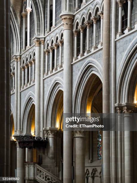 cathedral of notre dame of lausanne (interior) - lausanne cathedral notre dame stock pictures, royalty-free photos & images