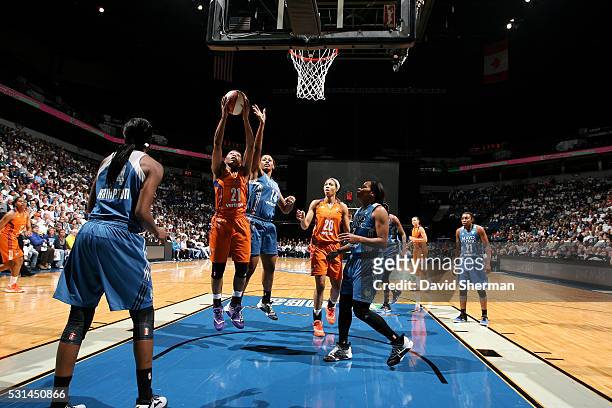 Nirra Fields of the Phoenix Mercury goes for the layup during the game against the Minnesota Lynx during the WNBA game on May 14, 2016 at Target...