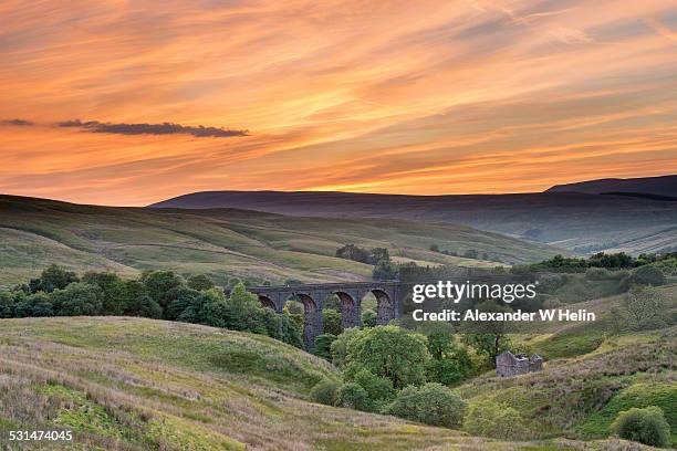 dent head viaduct - yorkshire dales national park stock pictures, royalty-free photos & images