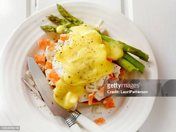 lobster eggs benedict - eggs benedict stock pictures, royalty-free photos & images
