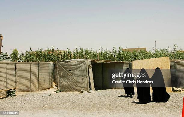 Iraqentry Control Point Entry Control Point 1 Photos and Premium High Res Pictures - Getty Images
