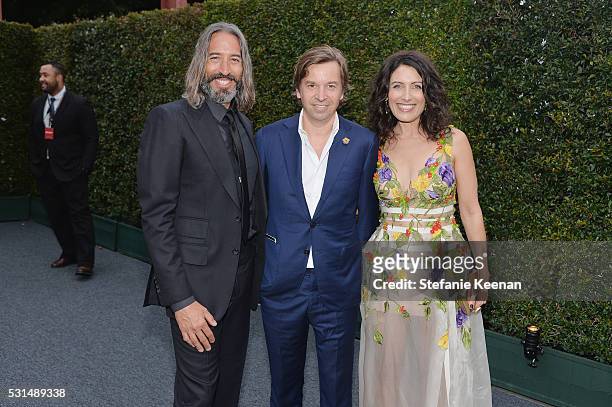 Artists Robert Russell, Friedrich Kunath and actress Lisa Edelstein attend the MOCA Gala 2016 at The Geffen Contemporary at MOCA on May 14, 2016 in...