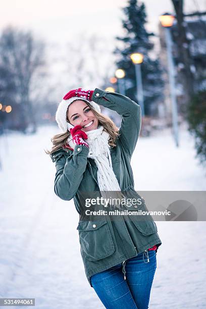 portrait of young girl on the phone - face surprise heat stock pictures, royalty-free photos & images