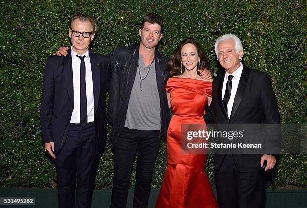 Director Philippe Vergne, singer-songwriter Robin Thicke, MOCA Gala Co-chairs Lilly Tartikoff Karatz and Maurice Marciano attend the MOCA Gala 2016...