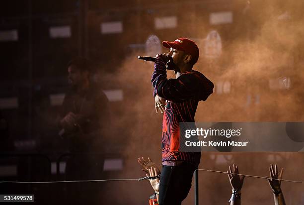 Recording artist Big Sean performs onstage during "The Formation World Tour" at the Rose Bowl on May 14, 2016 in Pasadena, California.