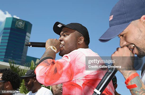 Rapper Sean Kingston and Kid Red perform at Sky Beach Club at the Tropicana Las Vegas on May 14, 2016 in Las Vegas, Nevada.