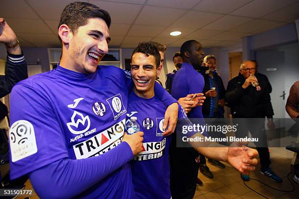 Wissam Ben Yedder and Yan Bodiger of Toulouse celebrate after the football french Ligue 1 match between Angers SCO and Toulouse FC on May 14, 2016 in...