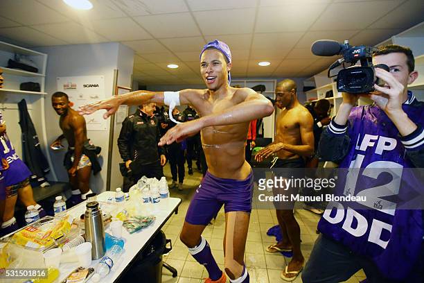 Marcel Tisserand of Toulouse celebrates after the football french Ligue 1 match between Angers SCO and Toulouse FC on May 14, 2016 in Angers, France.