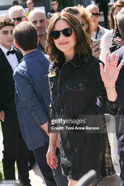 Marion Cotillard attends the "From The Land And The Moon " Photocall during the 69th annual Cannes Film Festival on May 15, 2016 in Cannes, France.