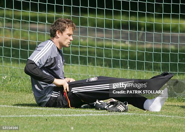 German goalkeeper Jens Lehmann practices during a training session, 27 June 2005 at the Sportschool Egidius Braun in Leipzig. Germany will meet...