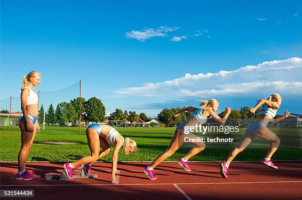 sequence image of young athlete performing start - multiple image stock pictures, royalty-free photos & images