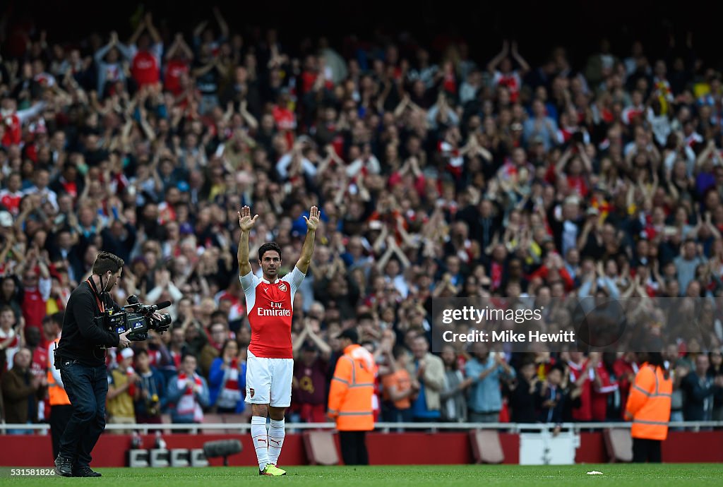 Arsenal v Aston Villa - Premier League