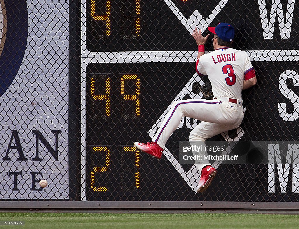 Cincinnati Reds v Philadelphia Phillies