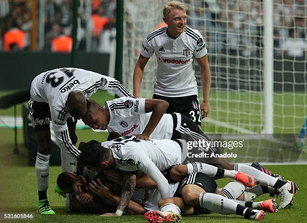 Mario Gomez of Besiktas celebrates his score with his team mates during the Turkish Spor Toto Super Lig soccer match between Besiktas JK and...