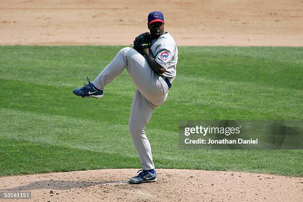 Jerome Williams of the Chicago Cubs pitches during the game with the Chicago White Sox on June 26, 2005 at U.S. Cellular Field in Chicago, Illinois....