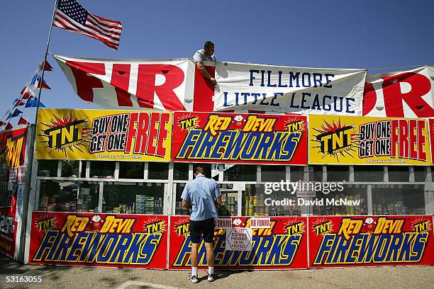 Firecracker Stand Firework Stand Photos and Premium High Res Pictures - Getty Images