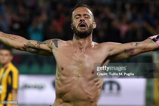 Alberto Gilardino of Palmero celebrates after scoring his team's third goal during the Serie A match between US Citta di Palermo and Hellas Verona FC...