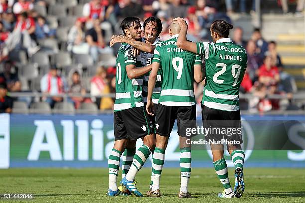 Sporting's Costa Rica forward Bryan Ruiz celebrates after scoring a goal with team during the Premier League 2015/16 match between SC Braga and...