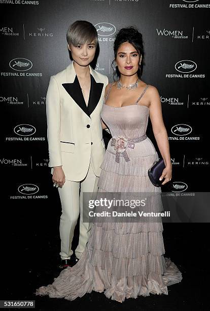 Chris Lee and Salma Hayek Pinault attend the Kering And Cannes Film Festival Official Dinner at Place de la Castre on May 15, 2016 in Cannes, France.