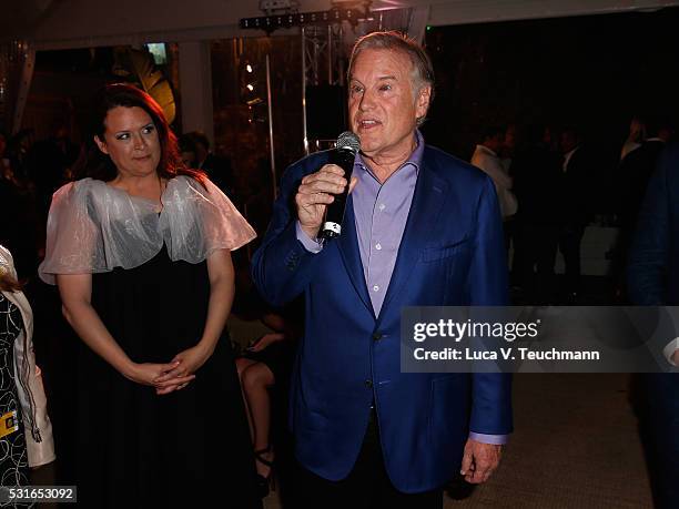 Jennifer Howell and Tim Headington attend Tim Headington & Elysium Bandini Present The 8th Annual PARADIS Benefitting The Art of Elysium during the...