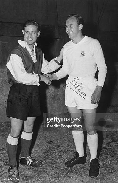 Raymond Kopa of Stade de Reims greets Alfredo Di Stéfano of Real Madrid, before the European Cup Final at Parc des Princes, Paris, 13th June 1956....