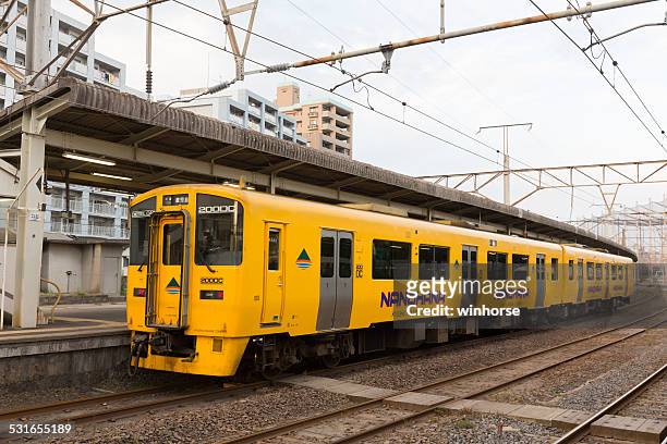 jr kyushu nanohana tren express de lujo - 指宿市 fotografías e imágenes de stock