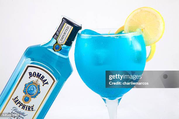 bombay sapphire gin - sapphire stock pictures, royalty-free photos & images