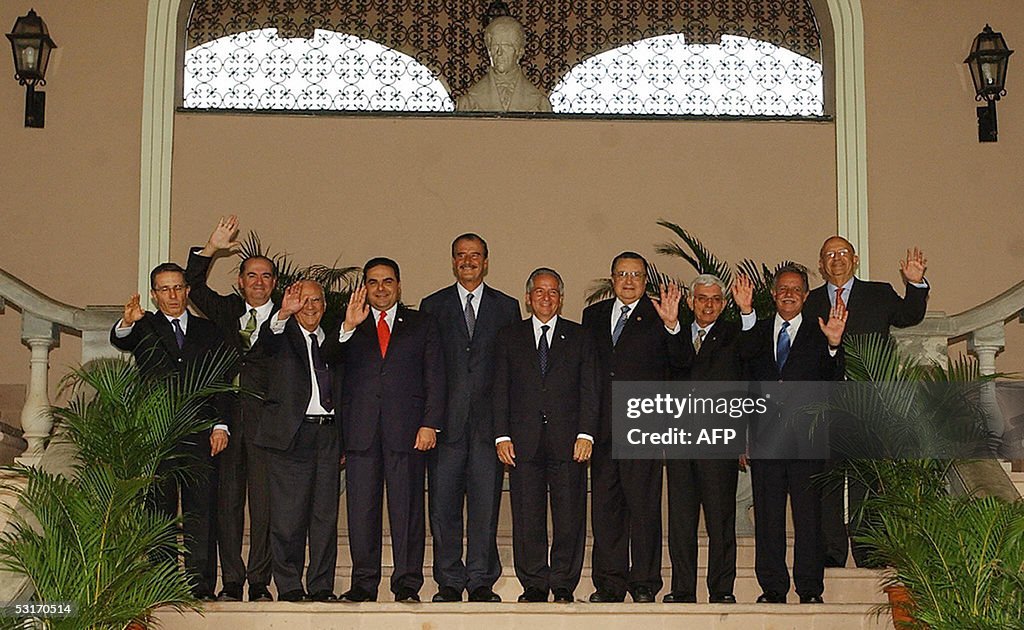 De I a D, Alvaro Uribe, de Colombia, Ric