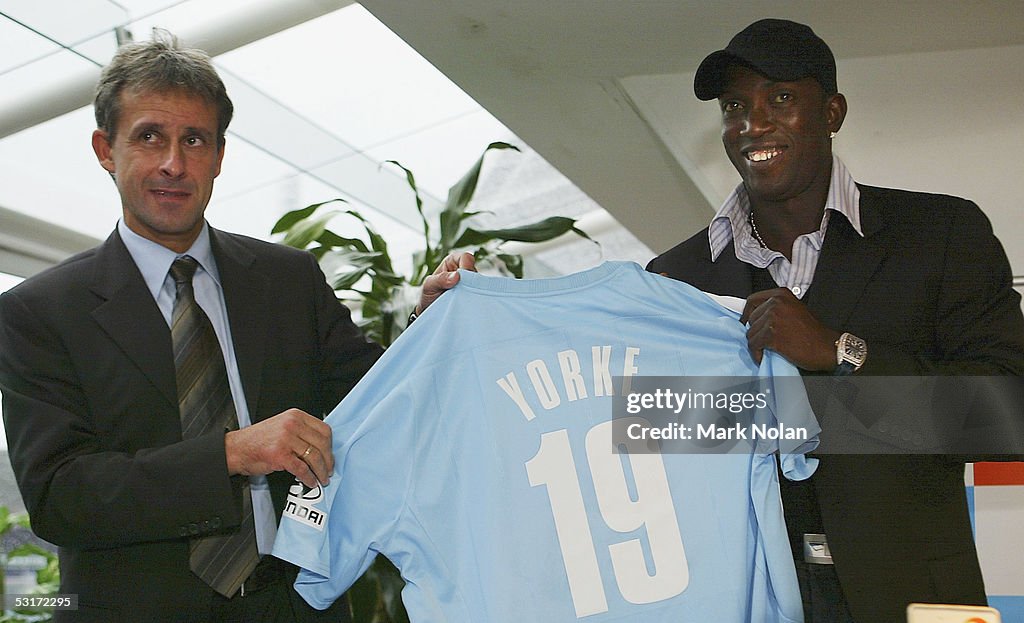 Dwight Yorke Sydney FC Arrival