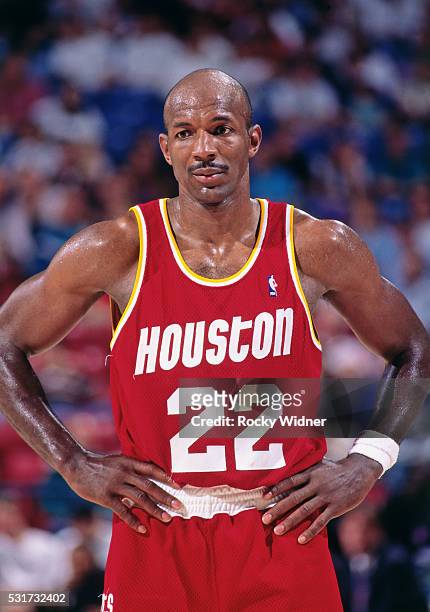 670 Houston Rockets Clyde Drexler Photos & High Res Pictures