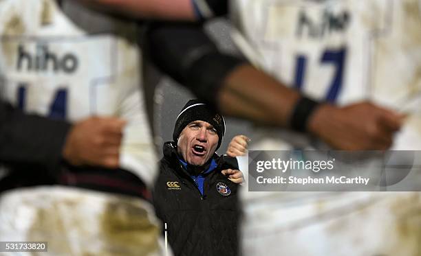 Dublin , Ireland - 16 January 2016; Bath head coach Mike Ford speaks to his players following his side's defeat in the European Rugby Champions Cup,...