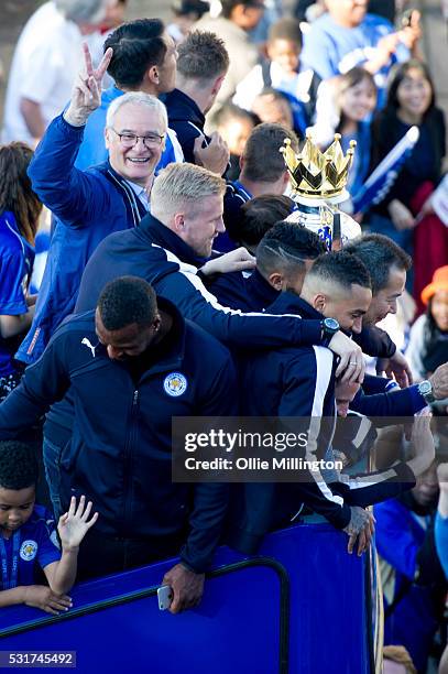 Wes Morgan, Riyad Mahrez, Kasper Schmeichel, coach Claudio Ranieri, Jamie Vardy, Andy King and Leonardo Ulloa of Leicester city on the Leicester City...