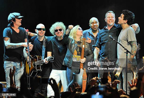 Tommy Lee, Joe Satriani, Sammy Hagar, Melissa Etheridge, Vic Johnson, James Hetfield and John Mayer perform at the 3rd Annual Acoustic-4-A-Cure...