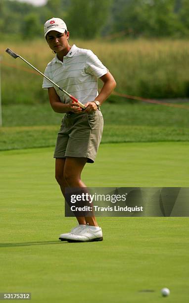 Lorena Ochoa of Mexico watches her birdie putt miss on the 16th hole during her first round match against Laurie Rinker during the HSBC Women's World...