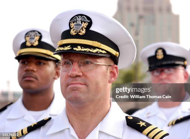 Cole Commanding Officer Brian A Solo stands at attention with his crew as they are welcomed to Philadelphia by Mayor John F. Street after the USS...