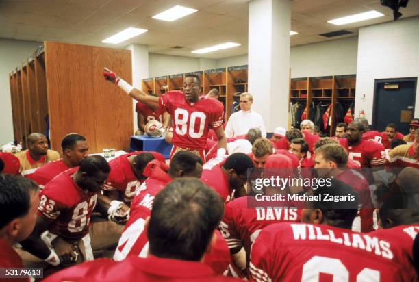 Jerry Rice of the San Francisco 49ers gives a pep talk to his teammates before the 1993 NFC Championship game against the Dallas Cowboys at Texas...