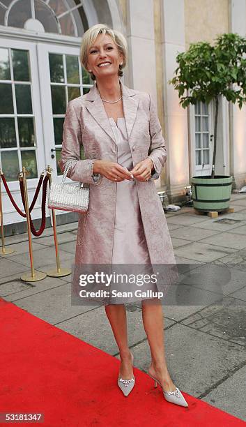 German television hostess Sabine Christiansen arrives at the Innocence in Danger Charity Gala July 1, 2005 at Charlottenburg Palace in Berlin,...