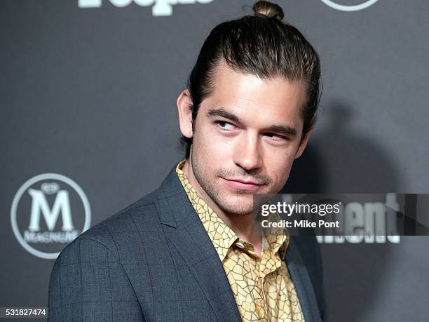 Jason Ralph Career Ralph Weekly Photos and Premium High Res Pictures - Getty Images