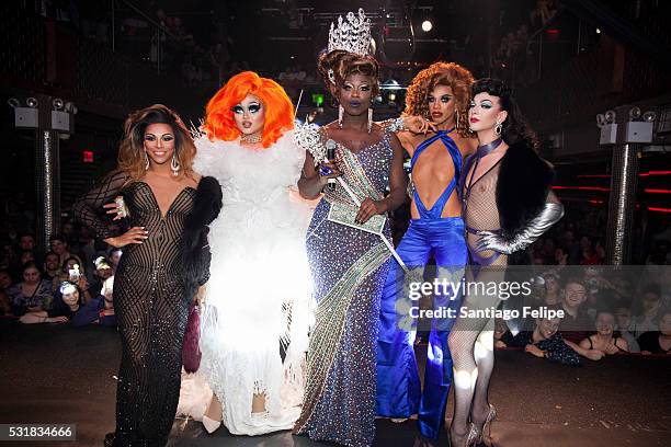 Shangela Laquifa Wadley, Kim Chi, Bob The Drag Queen, Naomi Smalls and Violet Chachki onstage during RuPaul's Drag Race Season 8 Finale Party at...