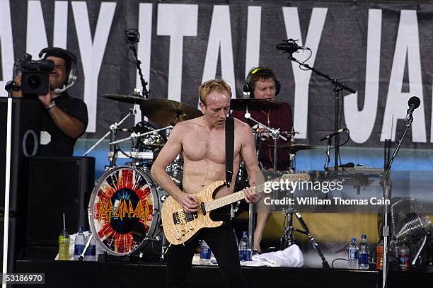 Collen 73 Def Leppard Phil Collen 8 Stock Photos, High-Res Pictures, and ...