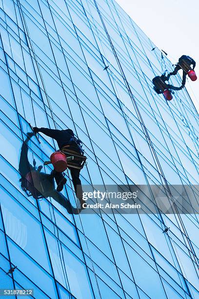 159 High Rise Window Washers Stock Photos, High-Res Pictures, and ...