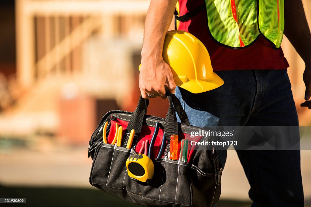 働く建設作業員には、仕事のサイト。Toolbag 、ヘルメットます。
