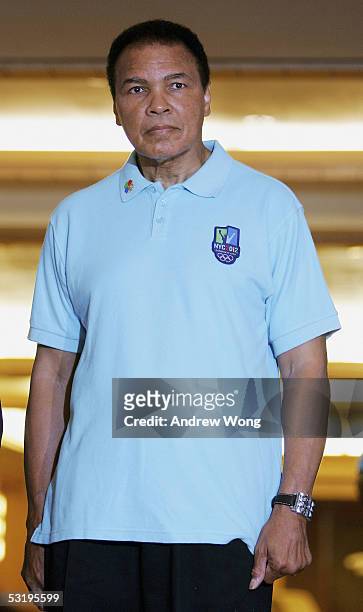 Boxing legend Muhammad Ali suppports the NYC 2012 bid during a NYC2012 press conference on July 5, 2005 in Singapore. The 117th International Olympic...