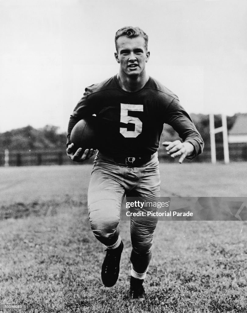Notre Dame Quarterback Paul Hornung
