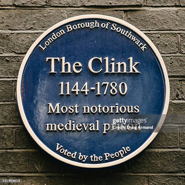 sign for 'the clink' prison, london - placa conmemorativa fotografías e imágenes de stock