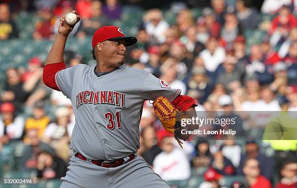 Alfredo Simon of the Cincinnati Reds pitches during the first inning of the interleague game against the Cleveland Indians on May 17, 2016 at...