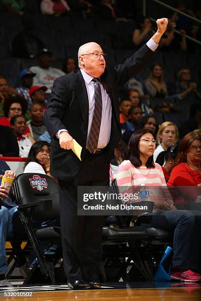 Head coach Mike Thibault of Washington Mystics calls out a play during the game against the New York Liberty on May 14, 2016 at Verizon Center in...